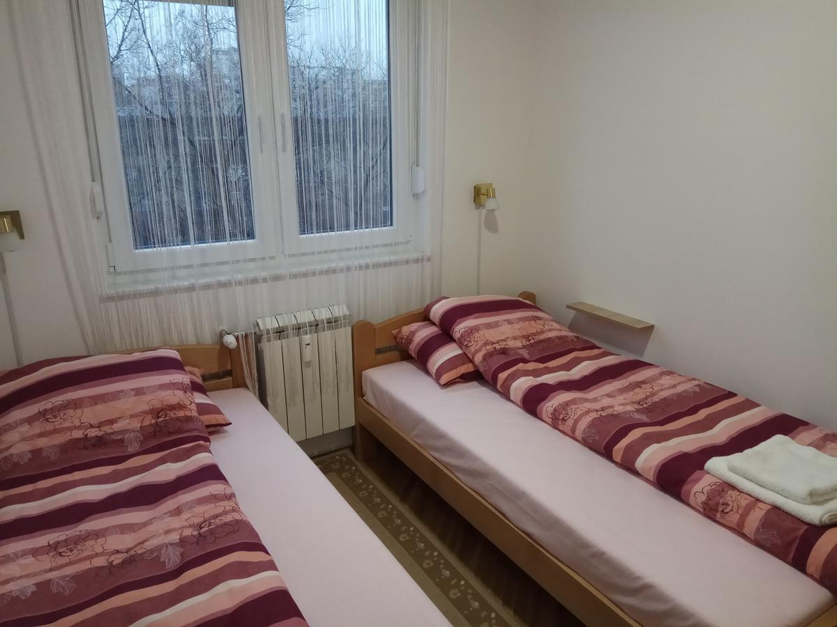 Apartman Ana 수보티차 외부 사진