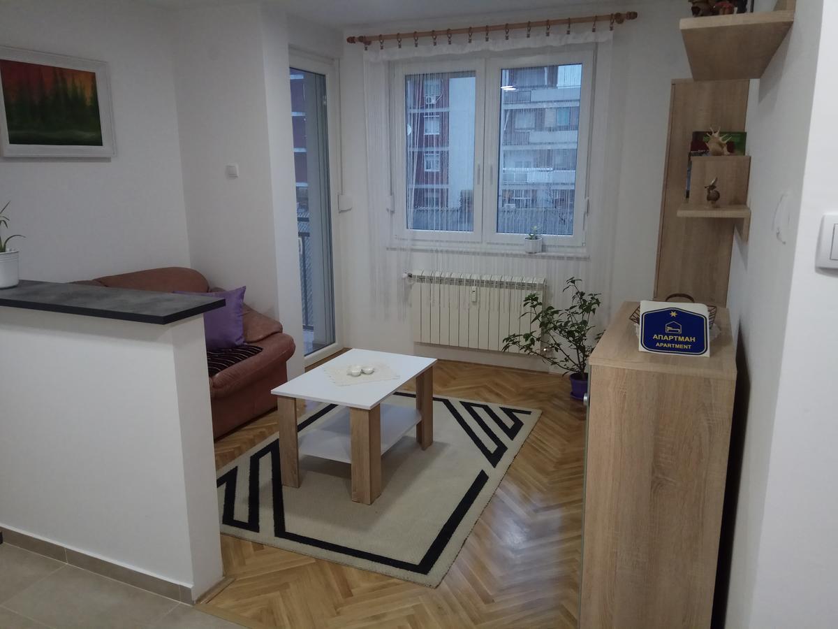 Apartman Ana 수보티차 외부 사진