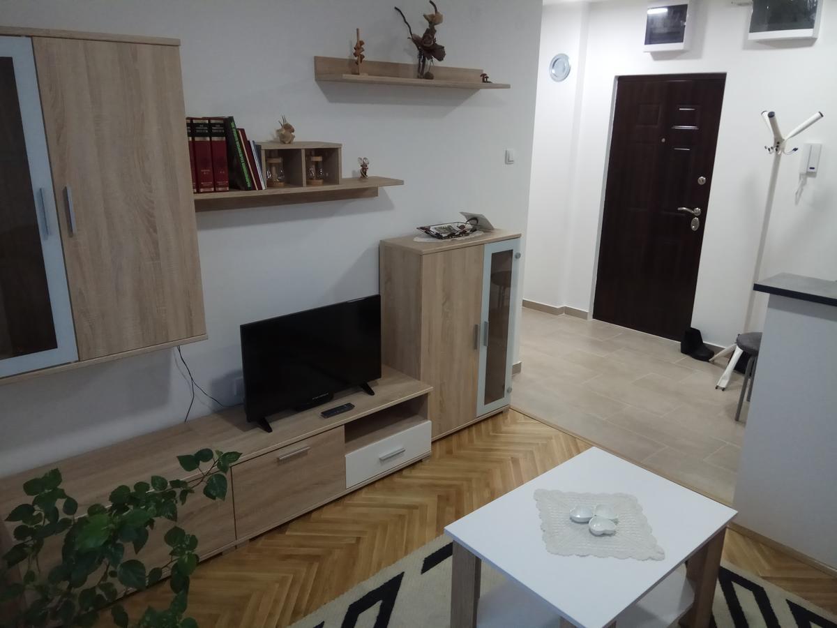 Apartman Ana 수보티차 외부 사진